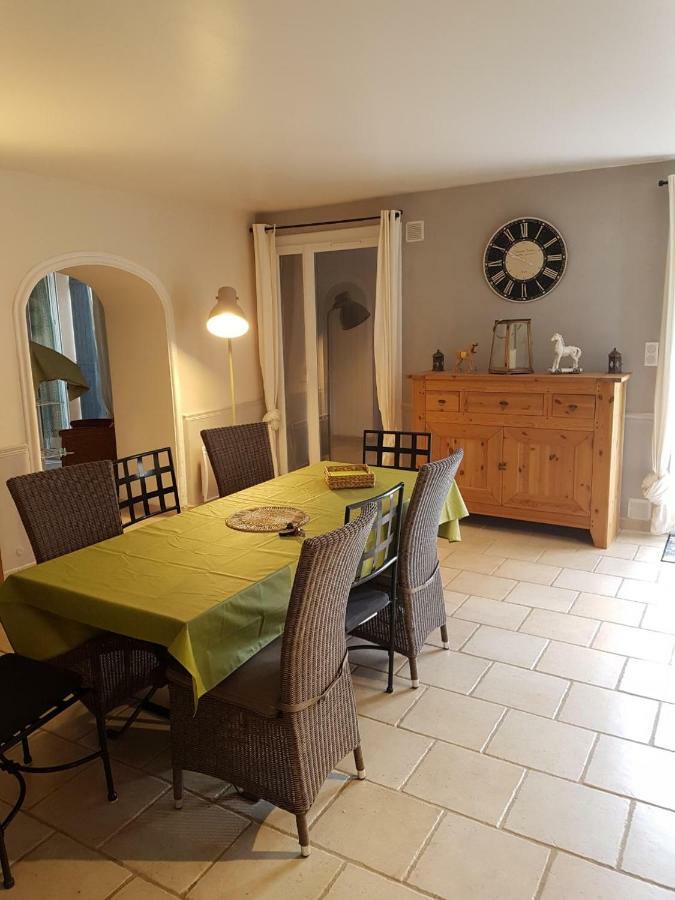 Curcumas Villa LʼIsle-sur-la-Sorgue Exterior foto